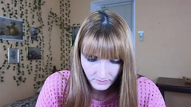 Snapshot of Nika_Kitten chatting on 02/27/25, 02:42 Nika Kitten online show from 02/27/25, 02:42