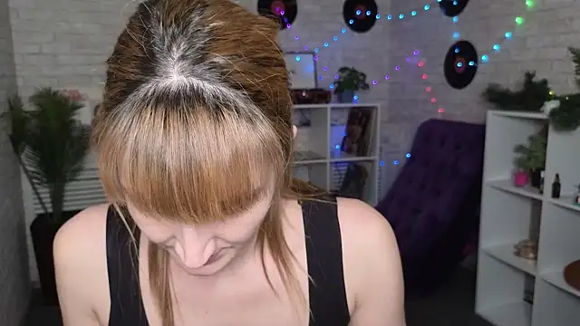 Snapshot of Nika_Kitten chatting on 03/17/25, 08:09 Nika Kitten online show from 03/17/25, 08:09