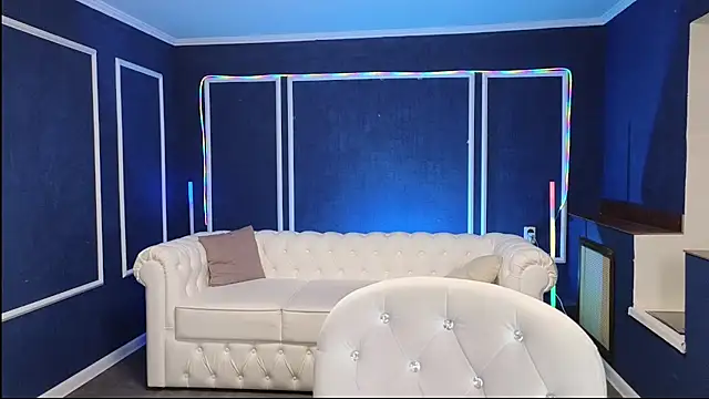 Snapshot of Nika_Kitten chatting on 03/19/25, 04:02 Nika Kitten online show from 03/19/25, 04:02