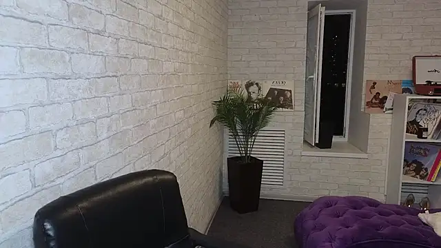 Snapshot of Nika_Kitten chatting on 09/08/25, 05:34 Nika Kitten online show from 09/08/25, 05:34