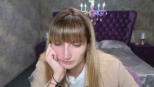 Snapshot of Nika_Kitten chatting on 09/16/25, 04:41 Nika Kitten online show from 09/16/25, 04:41