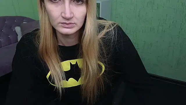 Nika Kitten online show from 12/05/25, 09:29