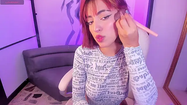 AlliceRosero online show from 01/29/25, 04:15