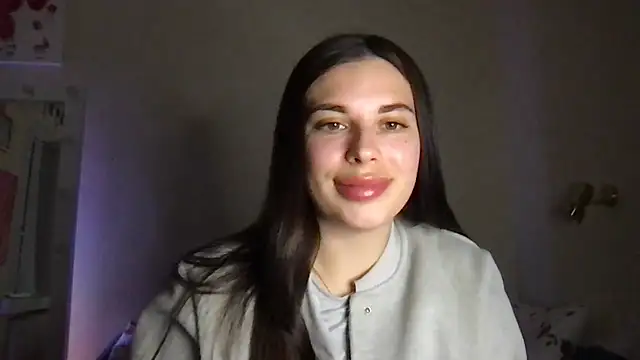 Snapshot of MoonriseGoddess chatting on 04/14/26, 09:21 MoonriseGoddess online show from 04/14/26, 09:21