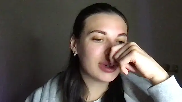 Snapshot of MoonriseGoddess chatting on 04/15/26, 07:58 MoonriseGoddess online show from 04/15/26, 07:58