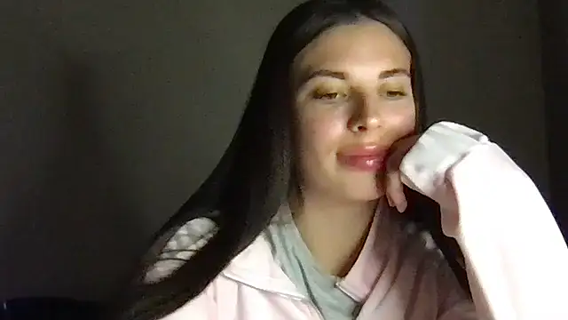 Snapshot of MoonriseGoddess chatting on 04/25/26, 05:43 MoonriseGoddess online show from 04/25/26, 05:43