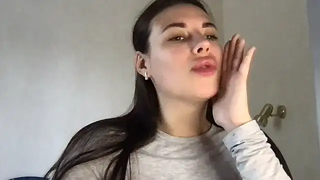 Snapshot of MoonriseGoddess chatting on 04/29/26, 07:56 MoonriseGoddess online show from 04/29/26, 07:56