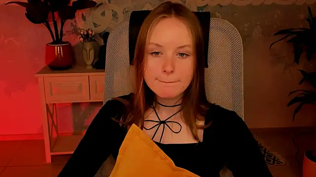 Snapshot of VivienLeeigh chatting on 12/10/24, 04:17 VivienLeeigh online show from 12/10/24, 04:17