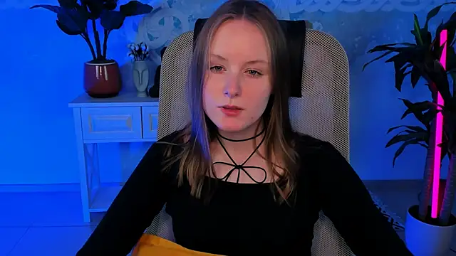 Snapshot of VivienLeeigh chatting on 12/10/24, 07:22 VivienLeeigh online show from 12/10/24, 07:22