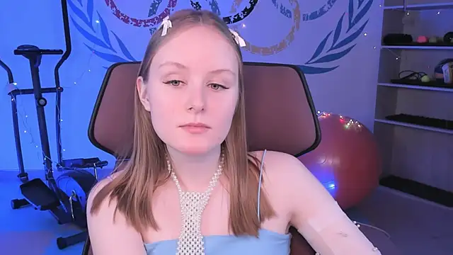 Snapshot of VivienLeeigh chatting on 12/19/24, 03:30 VivienLeeigh online show from 12/19/24, 03:30