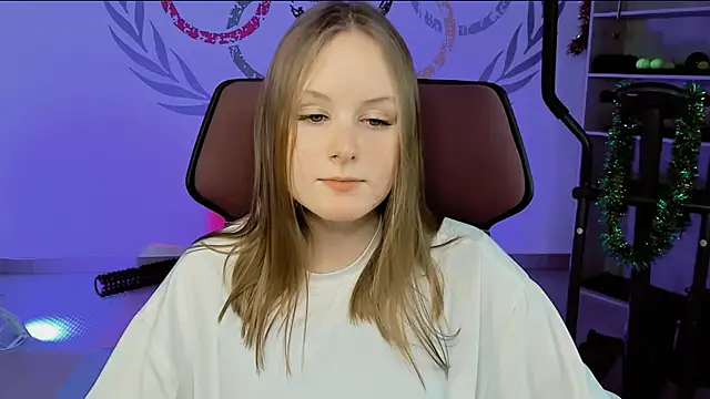 Snapshot of VivienLeeigh chatting on 12/31/24, 11:20 VivienLeeigh online show from 12/31/24, 11:20