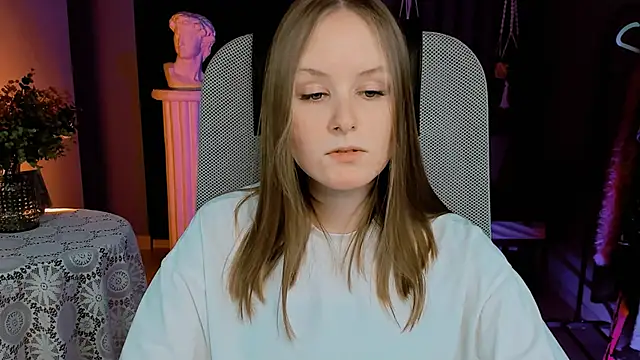 Snapshot of VivienLeeigh chatting on 01/10/25, 04:20 VivienLeeigh online show from 01/10/25, 04:20