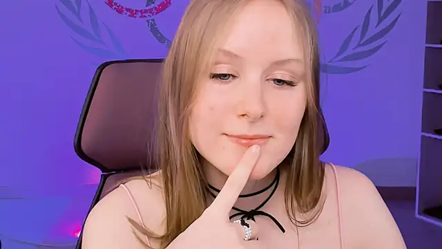 Snapshot of VivienLeeigh chatting on 01/18/25, 03:16 VivienLeeigh online show from 01/18/25, 03:16