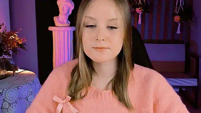 Snapshot of VivienLeeigh chatting on 01/24/25, 04:17 VivienLeeigh online show from 01/24/25, 04:17