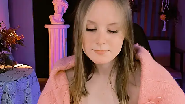 Snapshot of VivienLeeigh chatting on 01/24/25, 07:18 VivienLeeigh online show from 01/24/25, 07:18