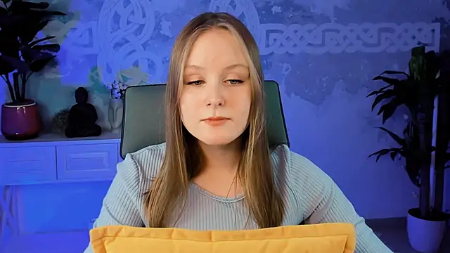 Snapshot of VivienLeeigh chatting on 03/01/25, 06:32 VivienLeeigh online show from 03/01/25, 06:32