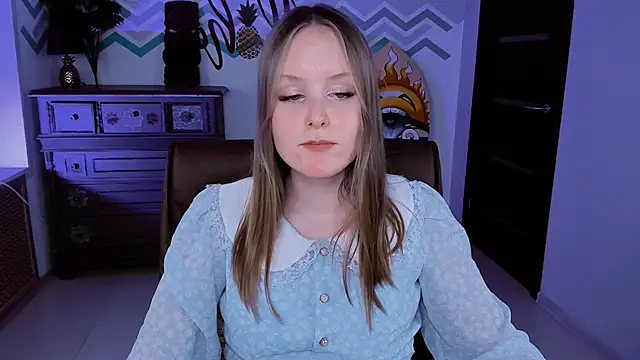 Snapshot of VivienLeeigh chatting on 03/13/25, 08:11 VivienLeeigh online show from 03/13/25, 08:11