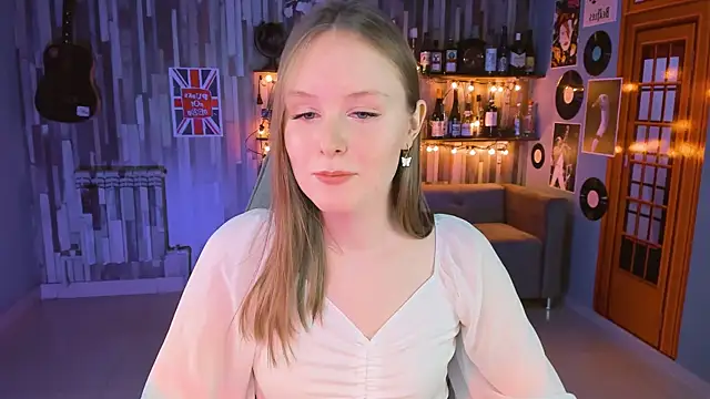 Snapshot of VivienLeeigh chatting on 03/18/25, 04:15 VivienLeeigh online show from 03/18/25, 04:15