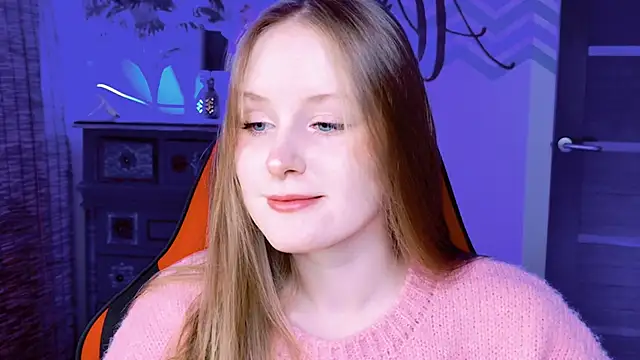 Snapshot of VivienLeeigh chatting on 10/06/25, 01:30 VivienLeeigh online show from 10/06/25, 01:30