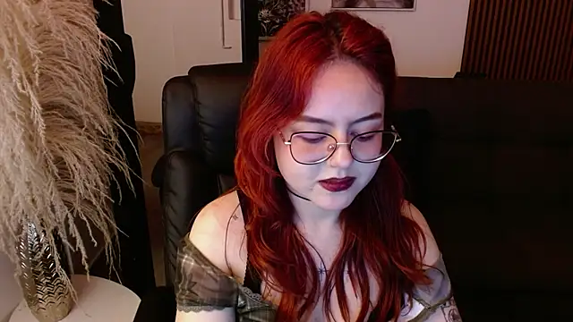 crimson tati  online show from 01/22/25, 10:07