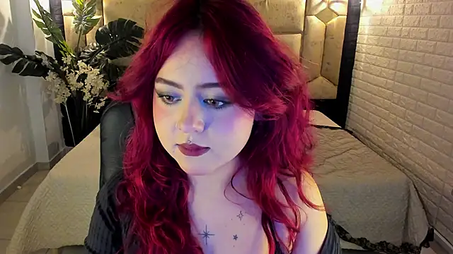 Snapshot of crimson_tati_ chatting on 03/11/26, 03:34 crimson tati online show from 03/11/26, 03:34