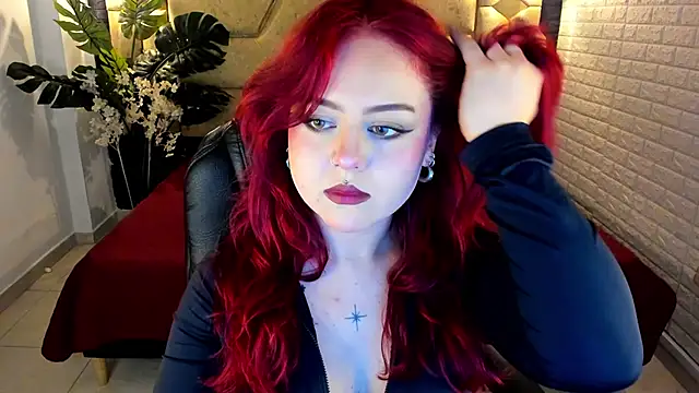 Snapshot of crimson_tati_ chatting on 03/19/26, 03:10 crimson tati online show from 03/19/26, 03:10