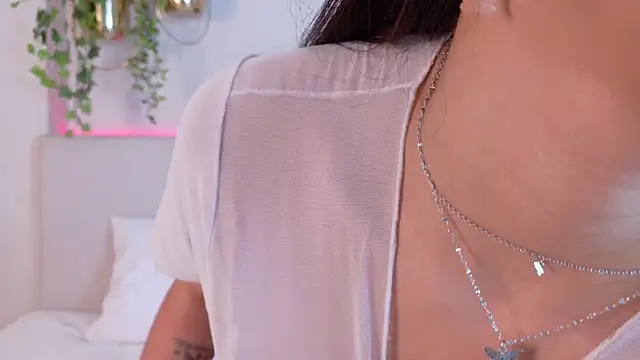 MiaOconner online show from 01/08/25, 01:09