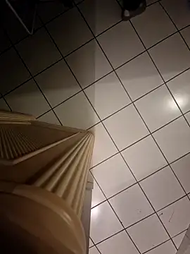 Snapshot of Cindy22 chatting on 02/10/25, 10:19 Cindy22 online show from 02/10/25, 10:19