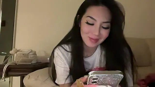 Snapshot of MissRegina chatting on 01/15/25, 05:15 MissRegina online show from 01/15/25, 05:15