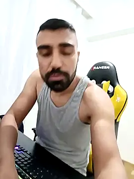 Snapshot of SertSikici022 chatting on 12/02/24, 06:32 SertSikici022 online show from 12/02/24, 06:32