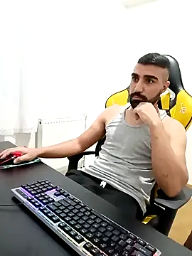 Snapshot of SertSikici022 chatting on 12/02/24, 09:39 SertSikici022 online show from 12/02/24, 09:39