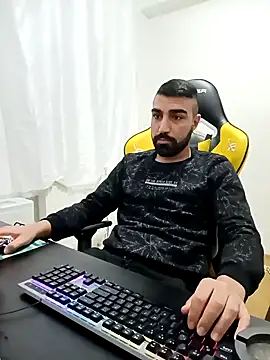 Snapshot of SertSikici022 chatting on 12/07/24, 06:37 SertSikici022 online show from 12/07/24, 06:37