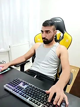 Snapshot of SertSikici022 chatting on 12/09/24, 07:50 SertSikici022 online show from 12/09/24, 07:50