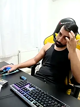 Snapshot of SertSikici022 chatting on 12/16/24, 05:43 SertSikici022 online show from 12/16/24, 05:43