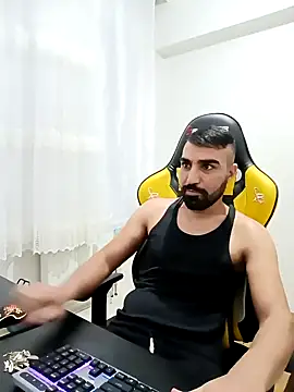 Snapshot of SertSikici022 chatting on 12/17/24, 05:58 SertSikici022 online show from 12/17/24, 05:58