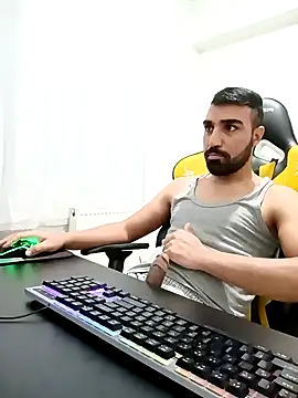 Snapshot of SertSikici022 chatting on 12/30/24, 07:21 SertSikici022 online show from 12/30/24, 07:21