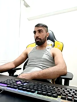 Snapshot of SertSikici022 chatting on 02/24/25, 07:09 SertSikici022 online show from 02/24/25, 07:09