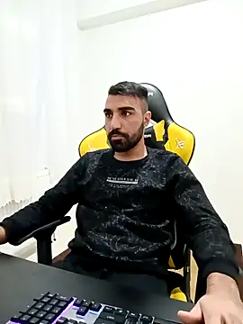 Snapshot of SertSikici022 chatting on 03/17/25, 09:13 SertSikici022 online show from 03/17/25, 09:13