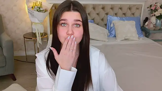 RihannaRose online show from 01/22/25, 04:02