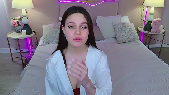 RihannaRose online show from 03/15/25, 05:04