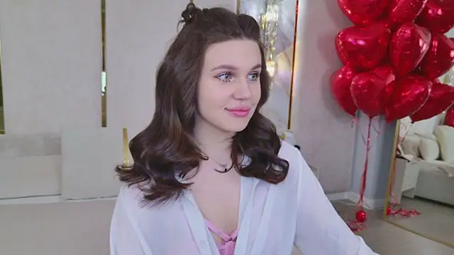 RihannaRose online show from 02/07/26, 05:05