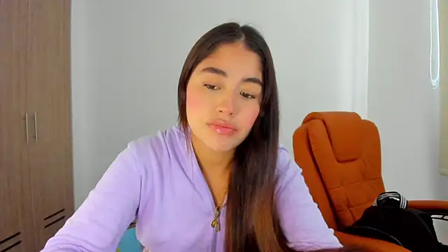 Snapshot of AriaMontgomery chatting on 02/28/25, 06:09 AriaMontgomery online show from 02/28/25, 06:09