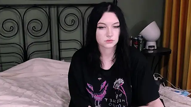 Snapshot of BlackyTea chatting on 03/10/25, 01:01 BlackyTea online show from 03/10/25, 01:01