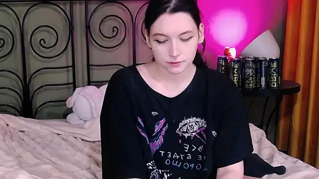 Snapshot of BlackyTea chatting on 03/17/25, 03:14 BlackyTea online show from 03/17/25, 03:14
