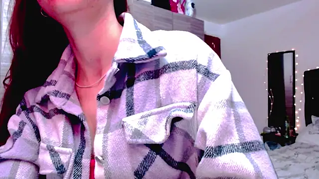 holy juli online show from 02/03/26, 04:32