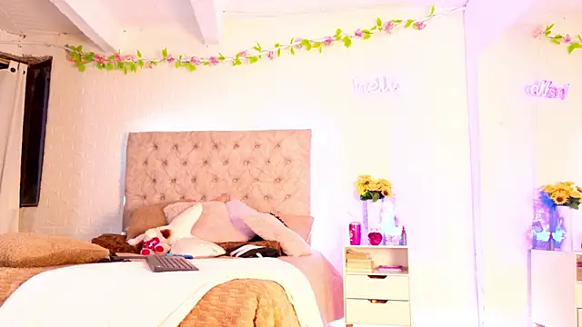 Anastasia2023 online show from 10/13/25, 08:58