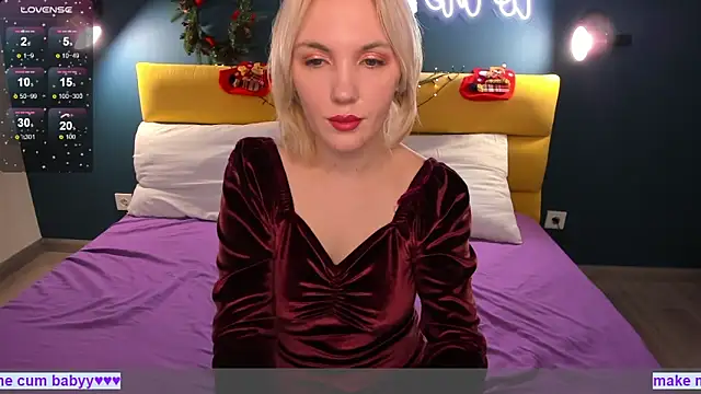 Snapshot of Fluffy_Monica chatting on 12/30/24, 01:15 Fluffy Monica online show from 12/30/24, 01:15