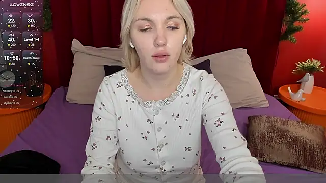 Snapshot of Fluffy_Monica chatting on 01/02/25, 03:58 Fluffy Monica online show from 01/02/25, 03:58