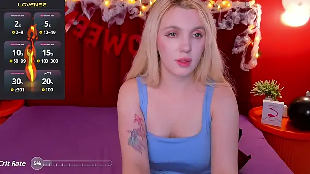 Snapshot of Fluffy_Monica chatting on 10/23/25, 01:16 Fluffy Monica online show from 10/23/25, 01:16