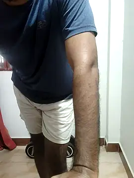 Snapshot of knighttriderr chatting on 02/05/25, 03:45 knighttriderr online show from 02/05/25, 03:45